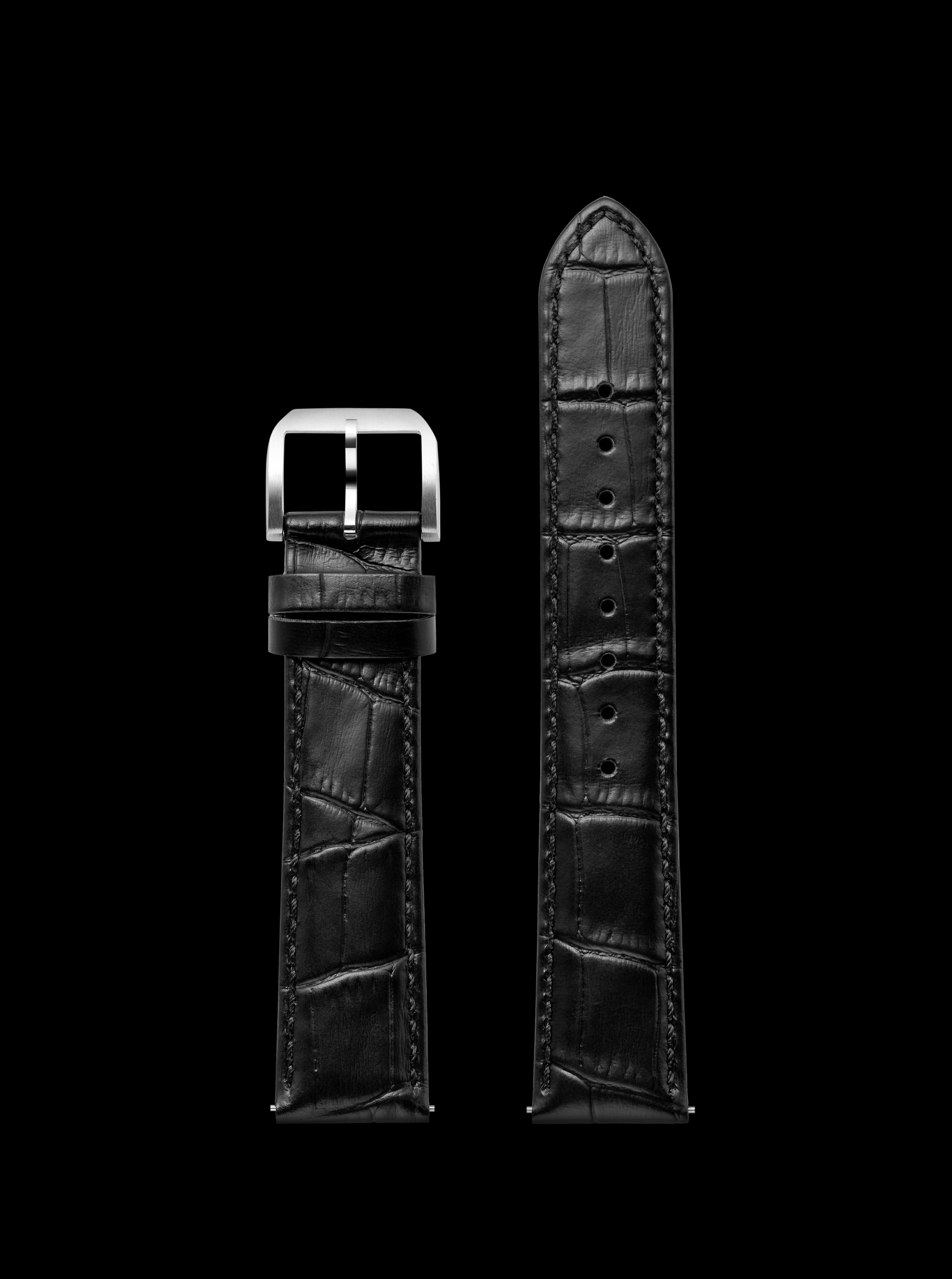 SEMI-MATTE BLACK LEATHER STRAP